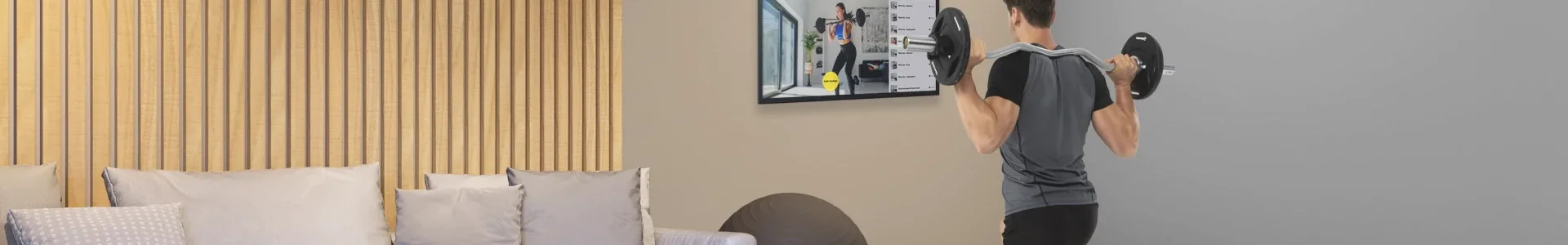 Which home workouts does Monika Kołakowska recommend?